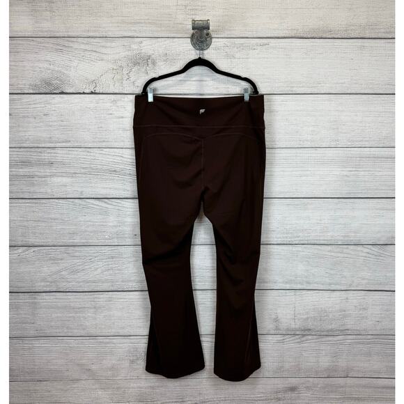 Fabletics Plus Size Active Brown Oasis High Waist Kick Flare Pants Size 4X Short - Picture 5 of 7